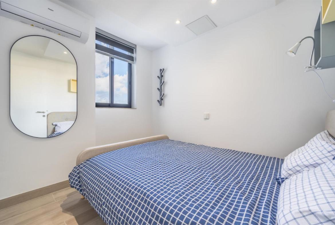 Deluxe Seaview Apartment San Ġiljan Kültér fotó