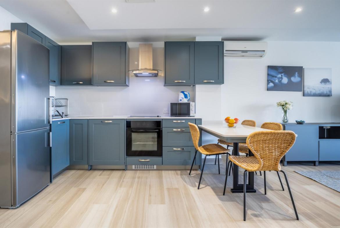 Deluxe Seaview Apartment San Ġiljan Kültér fotó